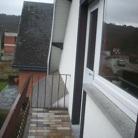 Chez Lola 라로셰안알데네