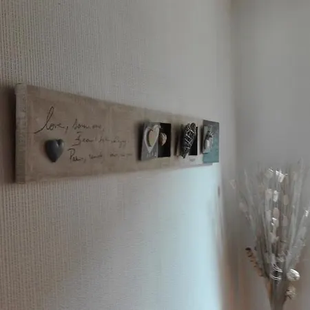 Chez Lola 라로셰안알데네